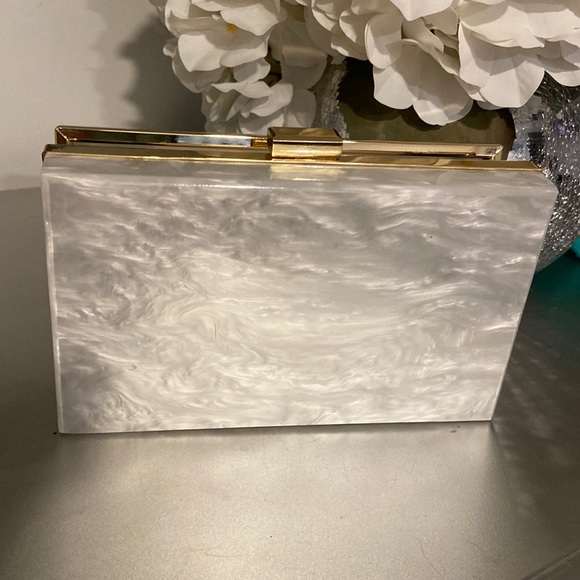 Rachel Zoe Accessories - Rachel Zoe clutch!